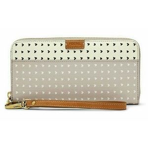 Fossil Heart Zip Wallet